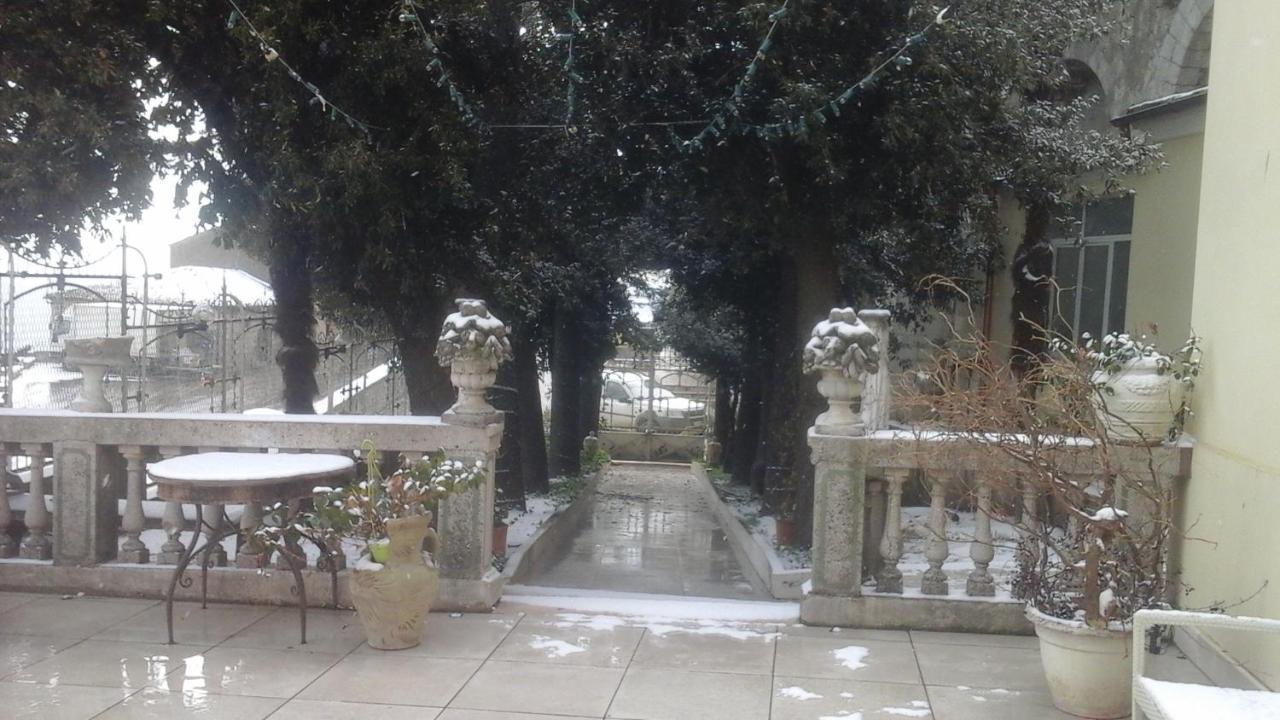 Villa Di Miscio Sant'Agata di Puglia 外观 照片