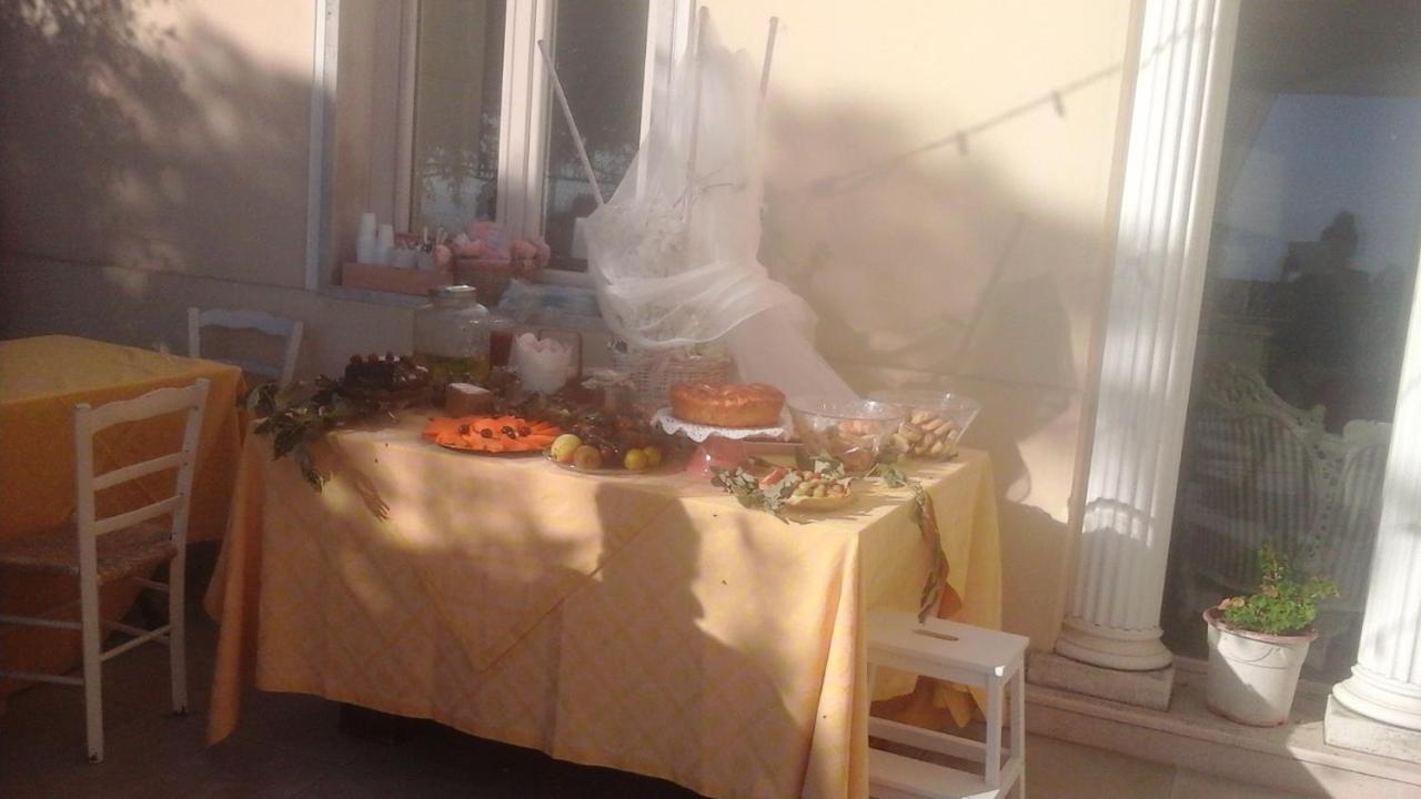 Villa Di Miscio Sant'Agata di Puglia 外观 照片