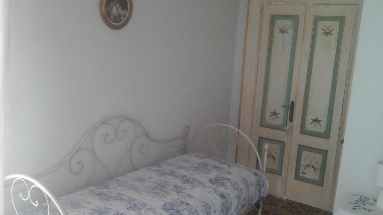 Villa Di Miscio Sant'Agata di Puglia 外观 照片